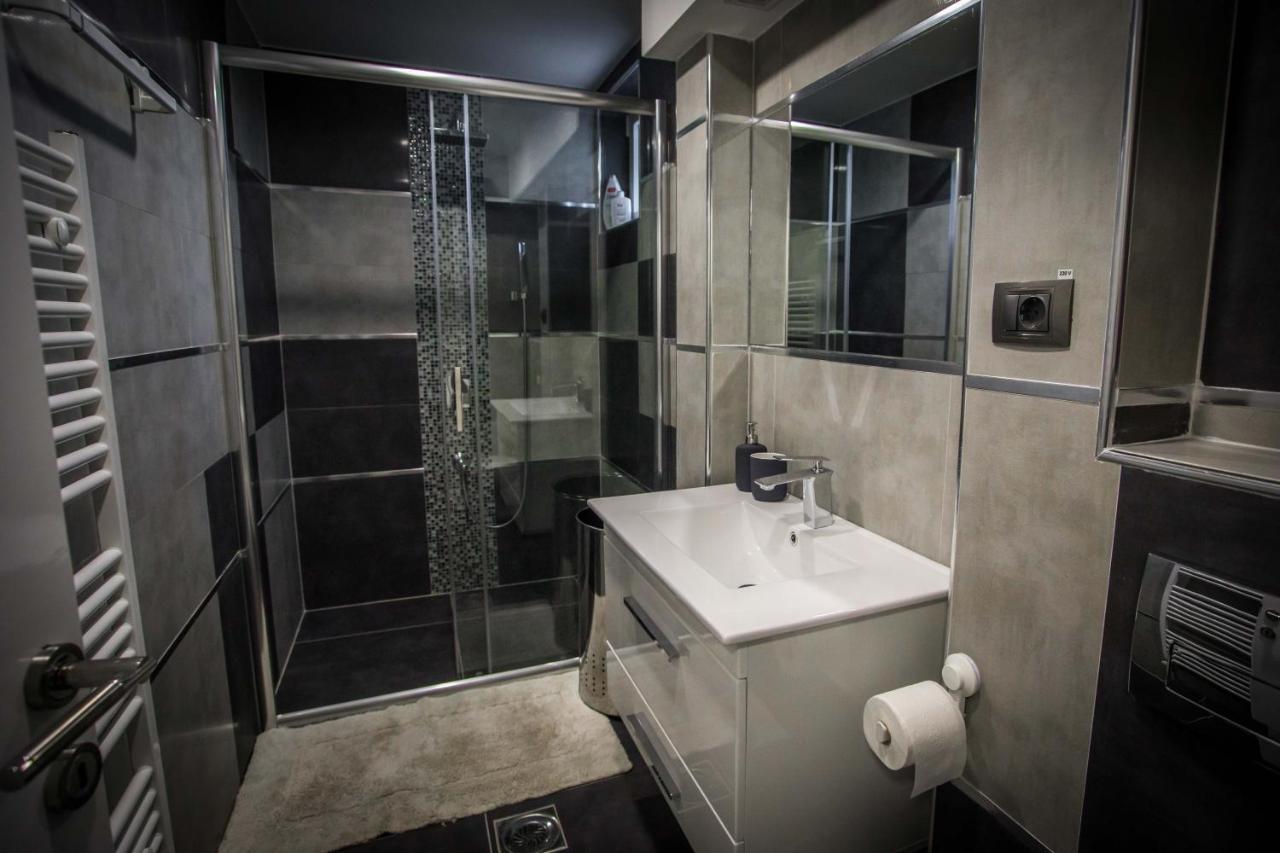 Apartman Simic - Stan Na Dan Bogatić Exterior foto